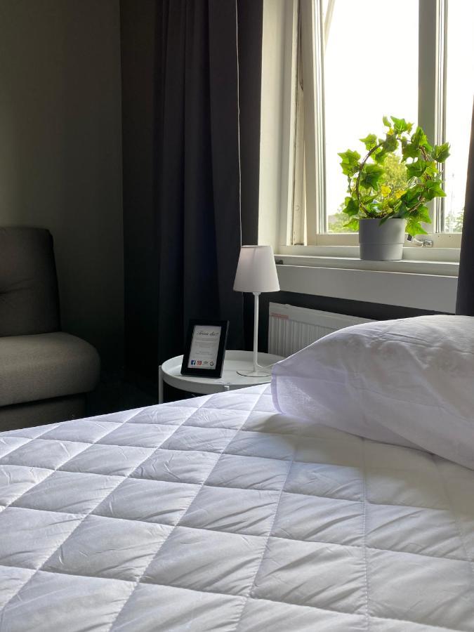 De La Gardie Park Vandrarhem Hostel Lidköping Eksteriør bilde